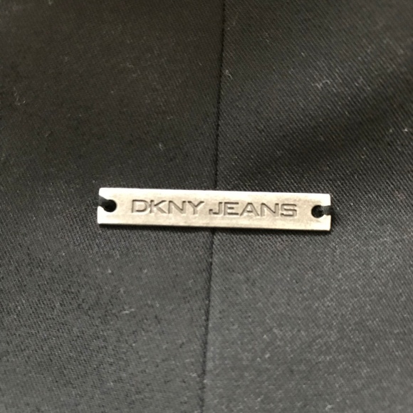 DKNY Black Boyfriend Blazer Small EUC - Picture 7 of 8